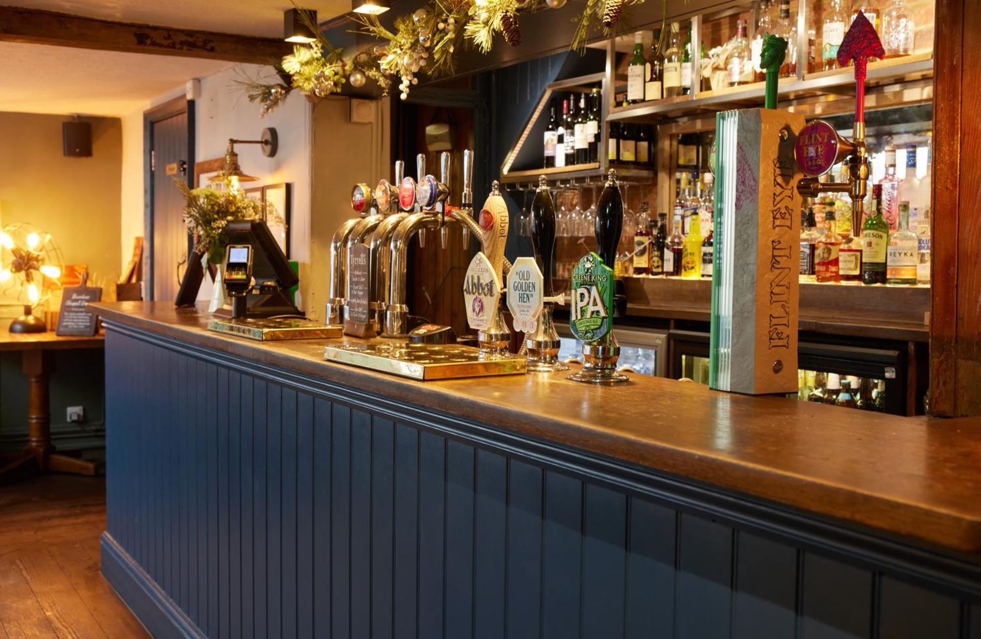 Dog And Partridge By Greene King Inns Bury St. Edmunds 외부 사진
