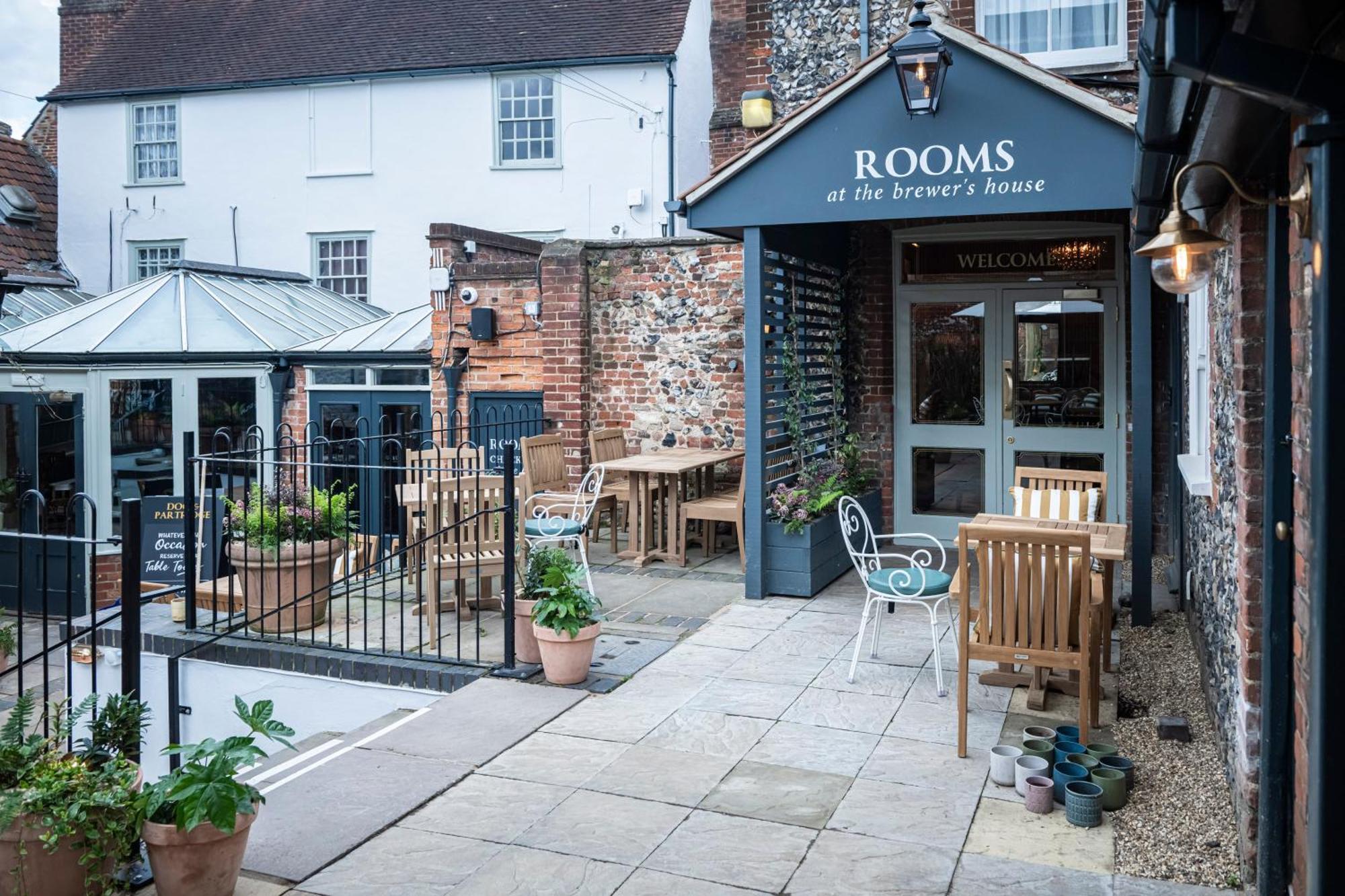 Dog And Partridge By Greene King Inns Bury St. Edmunds 외부 사진